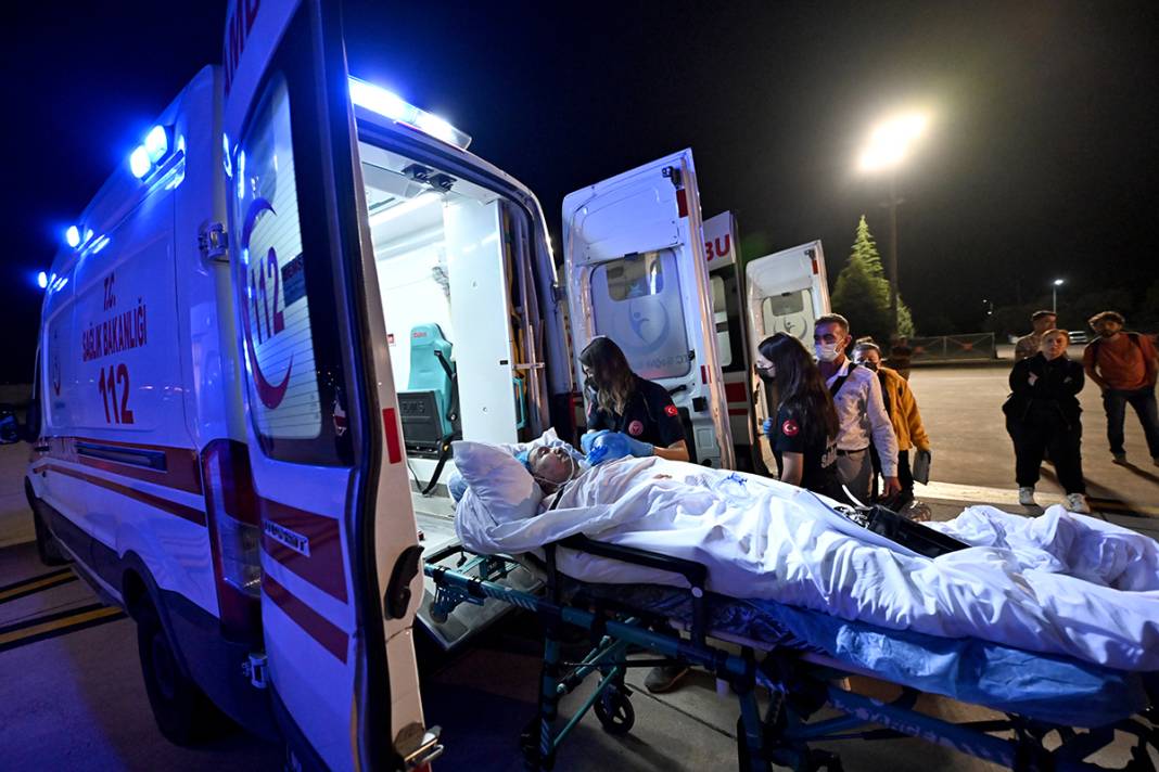 Hacda sağlık sorunları yaşayan 13 kişi Türkiye'ye getirildi 3